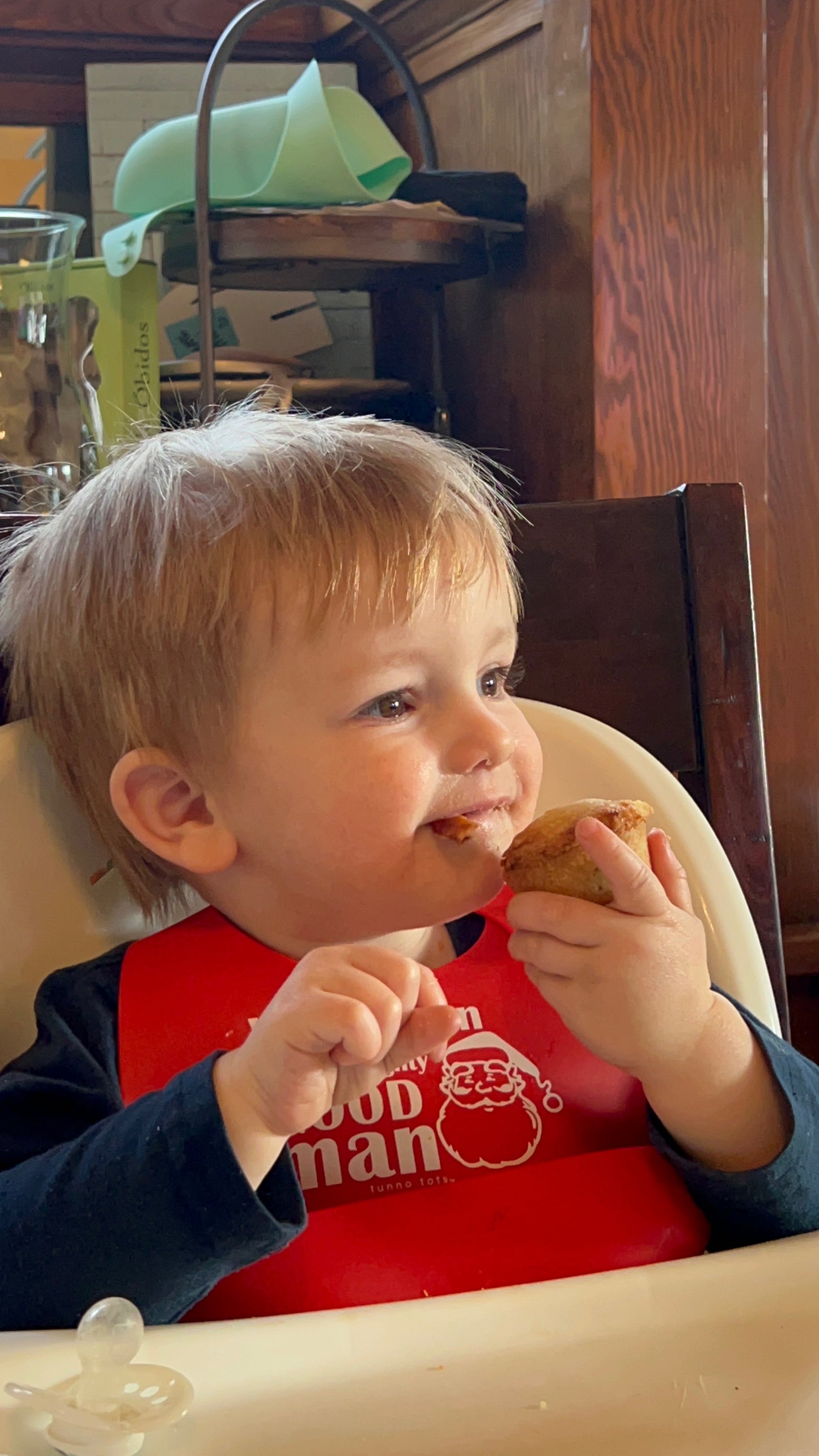 toddler eating mince pie